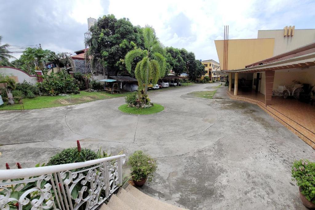Sunny Point Hotel Davao Exterior photo